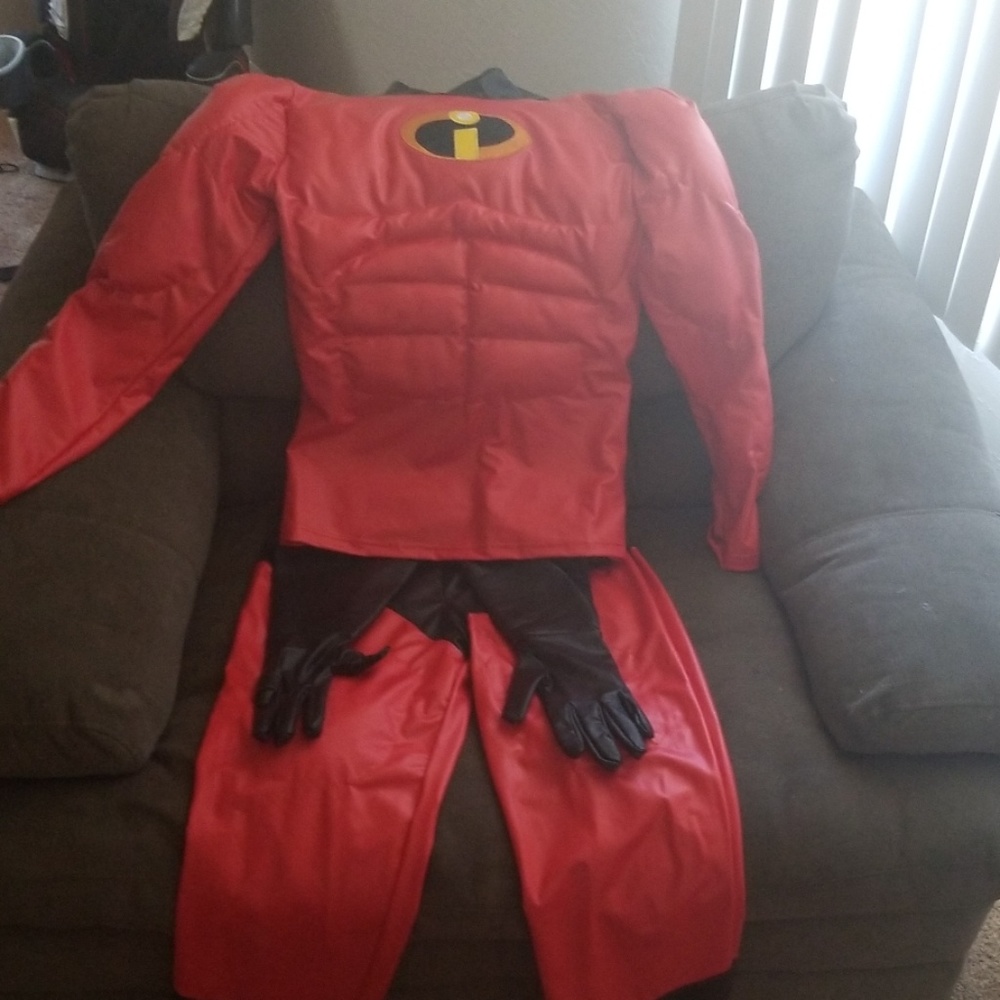 Mr. Incredible M/L costume